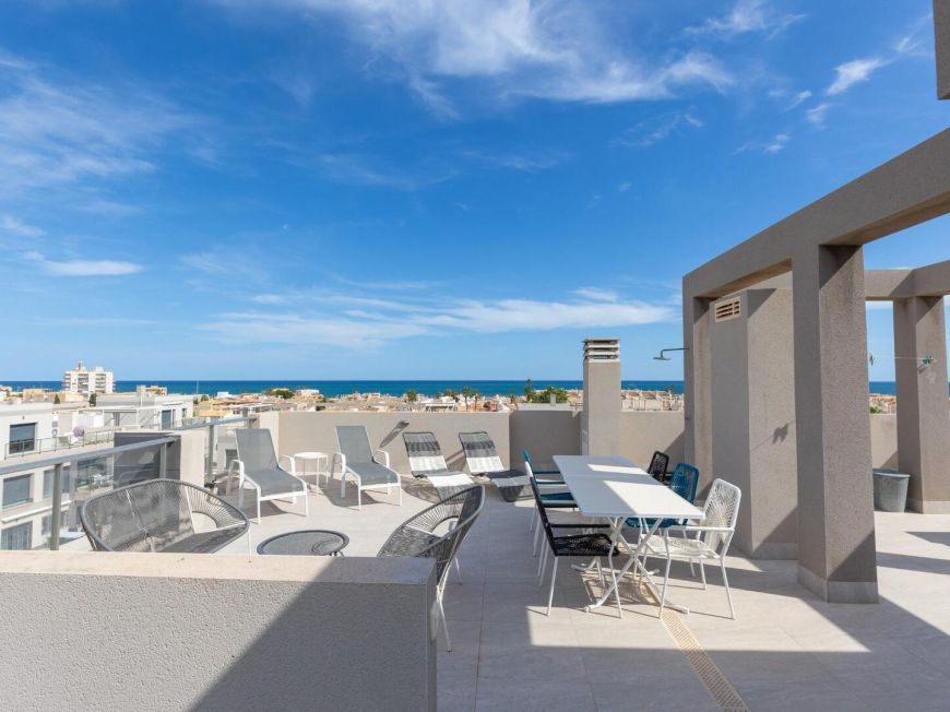 Espagne Penthouse de 2 chambres avec solarium et vue sur la mer à 400 m de la plage