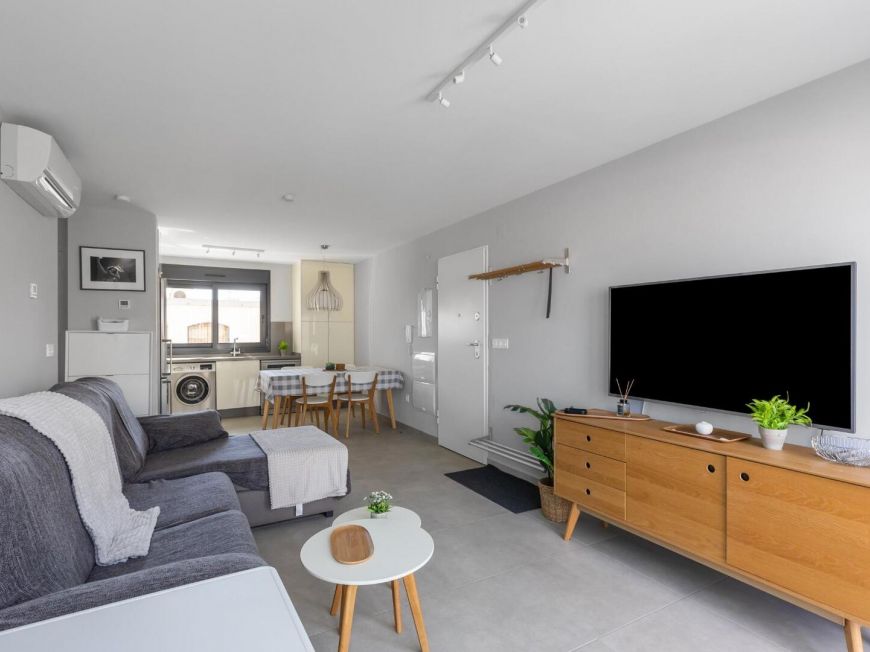 Španělsko Penthouse with 2 Bedrooms, Solarium and Sea Views just 400 m from the Beach