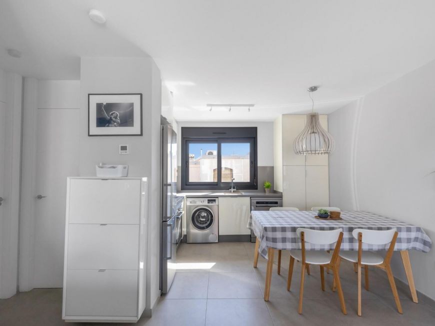 Espagne Penthouse de 2 chambres avec solarium et vue sur la mer à 400 m de la plage