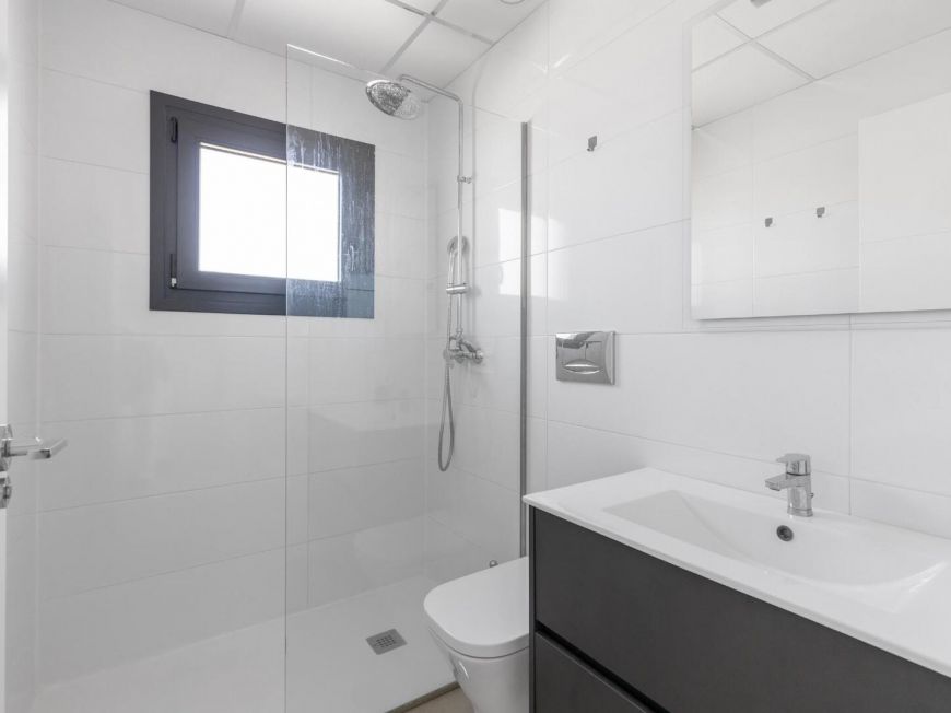 Španělsko Penthouse with 2 Bedrooms, Solarium and Sea Views just 400 m from the Beach