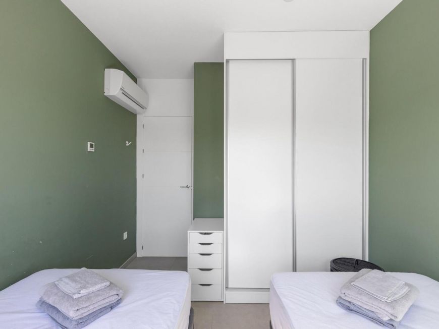 Espagne Penthouse de 2 chambres avec solarium et vue sur la mer à 400 m de la plage