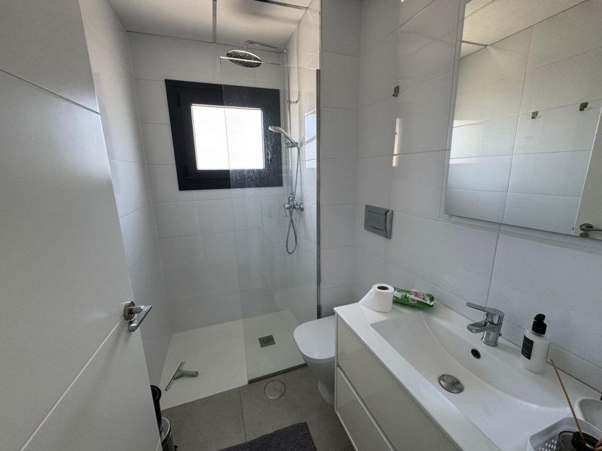 Španělsko Penthouse with 2 Bedrooms, Solarium and Sea Views just 400 m from the Beach