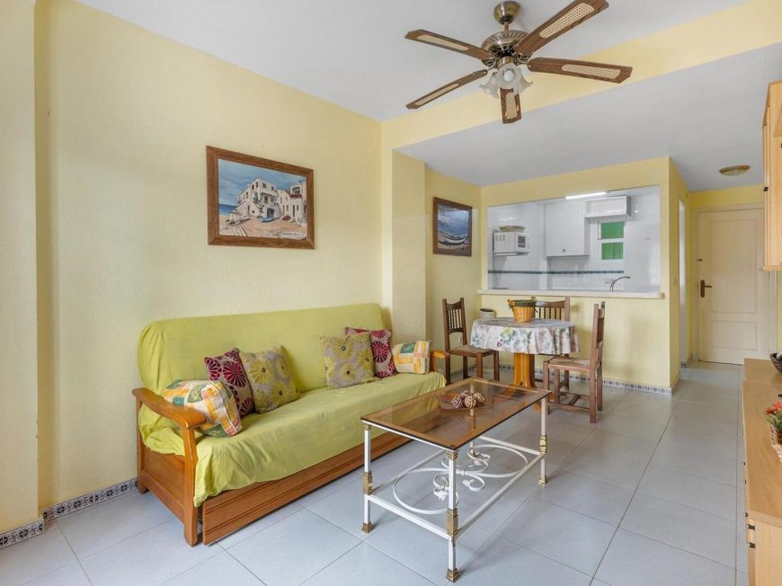 Spain Ground floor apartment with garage included, 10 meters from the sea in La Mata