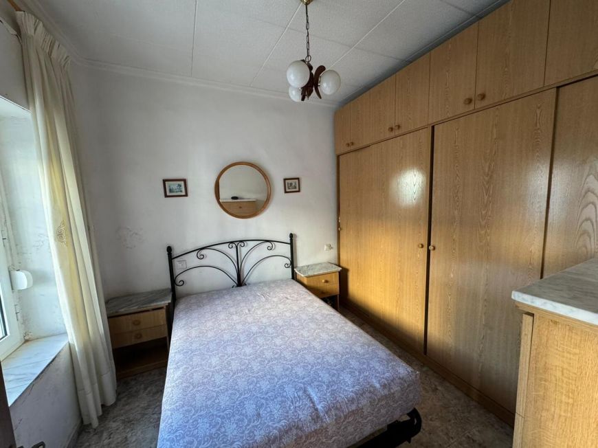 España Oportunidad Casa en el centro de Torrevieja para reformar!