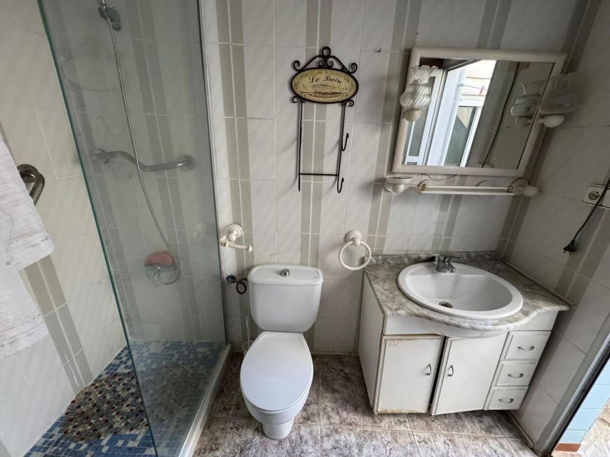 España Oportunidad Casa en el centro de Torrevieja para reformar!