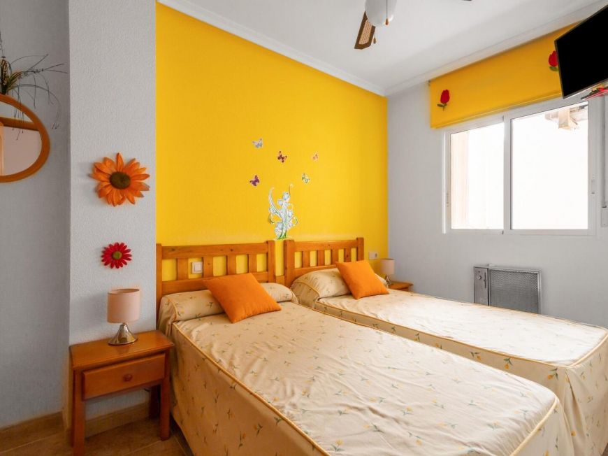 Španělsko opportunity for a one bedroom with a pool