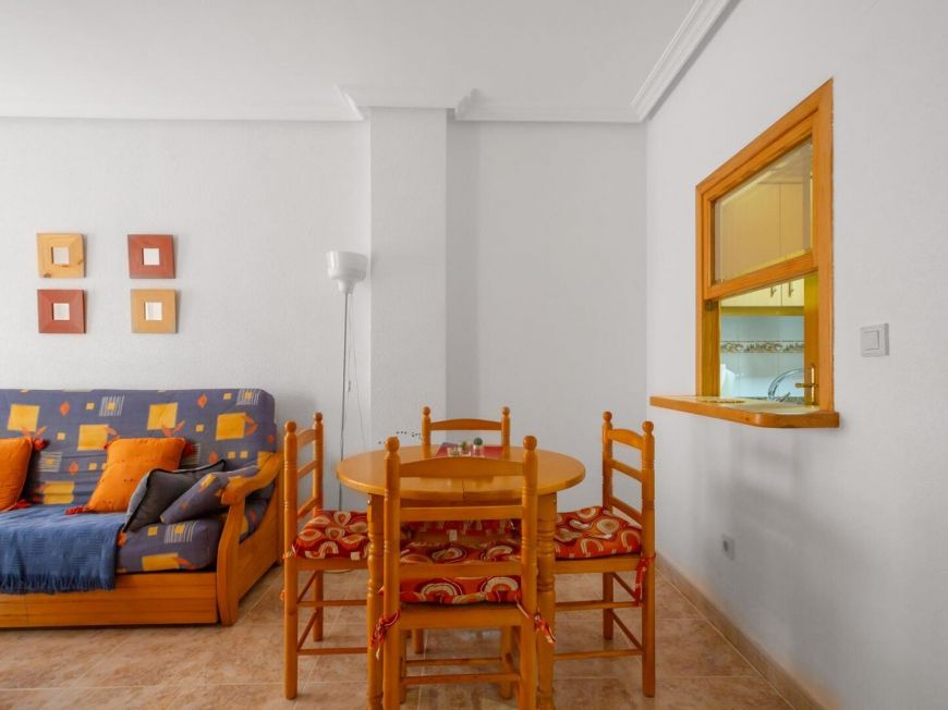 Španělsko opportunity for a one bedroom with a pool