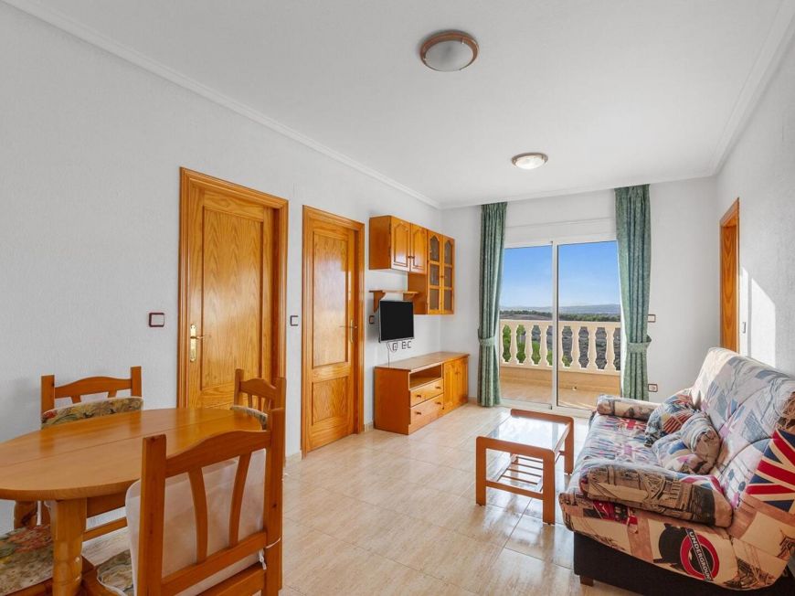 Espanha 2 bedroom opportunity with views and pool