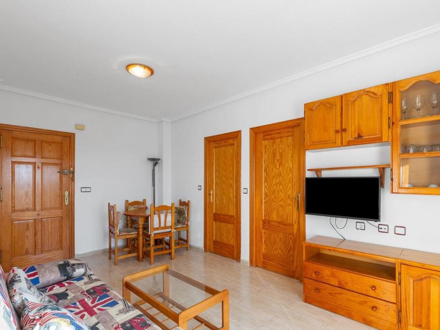 Espanha 2 bedroom opportunity with views and pool