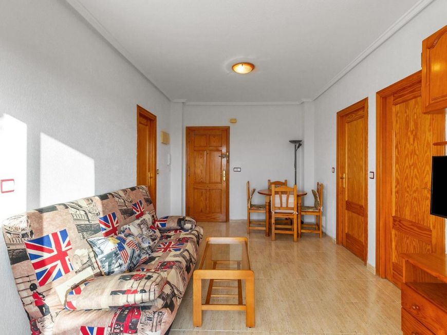 Espanha 2 bedroom opportunity with views and pool