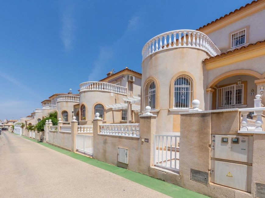 Spain Charming townhouse in Aguas Nuevas – south-facing with communal pool