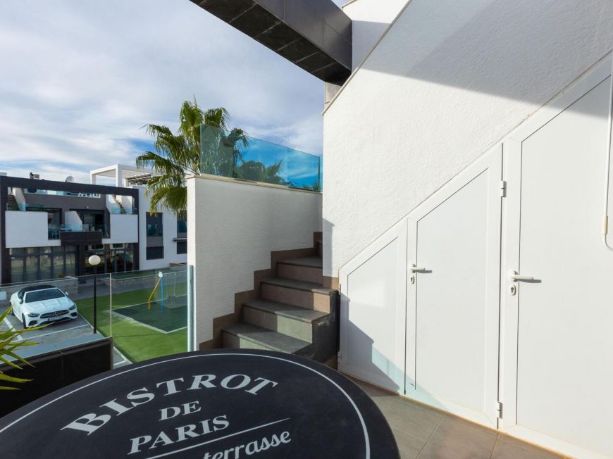 Espanha Top Floor Bungalow with Private Solarium – Oasis Beach 7, Punta Prima (Torrevieja)