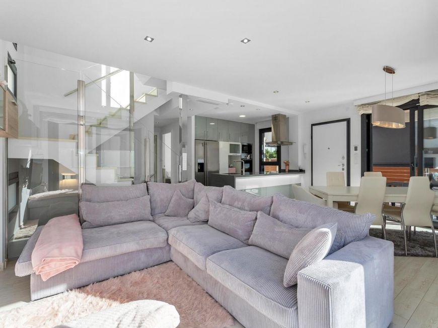 Španělsko Magnificent independent villa with pool!!