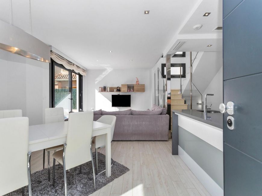 Španělsko Magnificent independent villa with pool!!