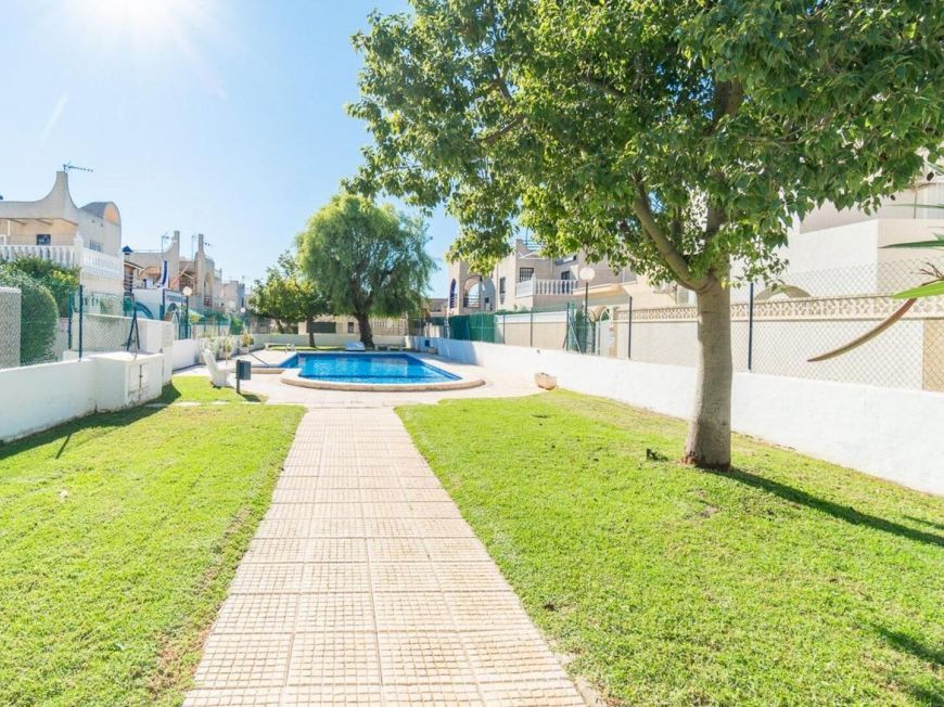 Španělsko 2 bedroom opportunity in Doña Ines