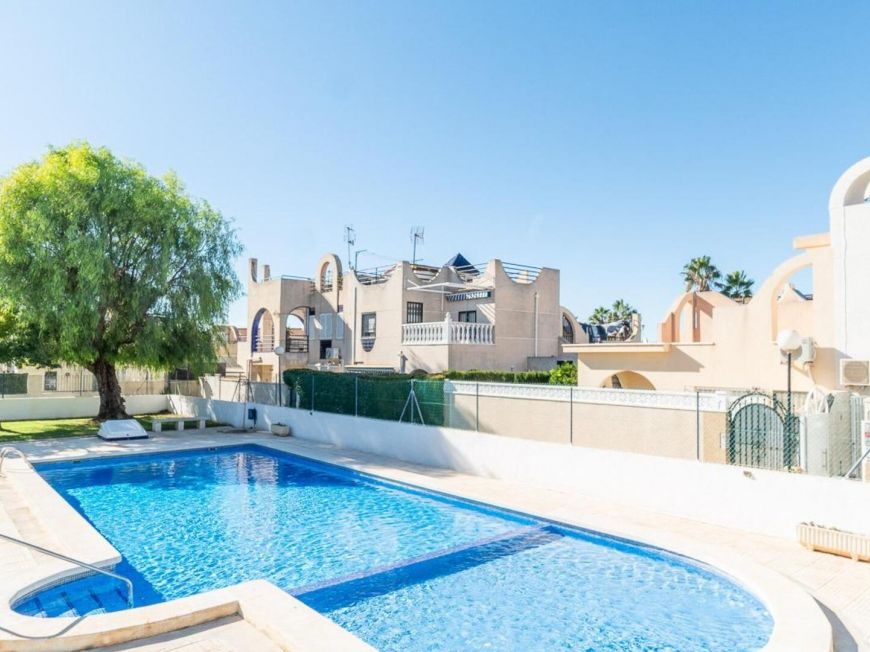 Španělsko 2 bedroom opportunity in Doña Ines