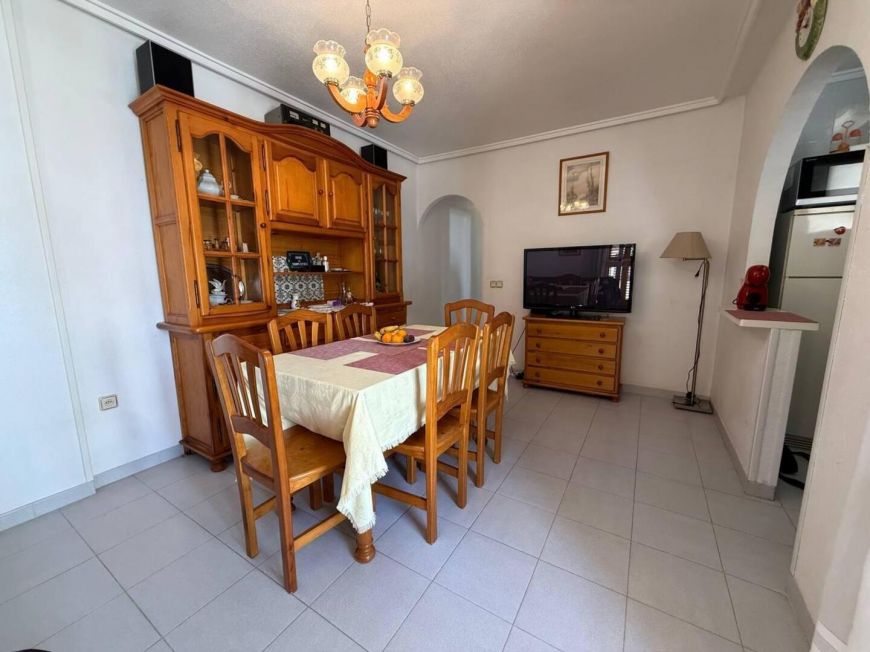 Испания Апартаменты с 2 спальнями, окнами на улицу, в 200 метрах от пляжа + окнами на юг + общий бассейн