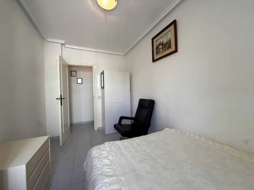 Испания Апартаменты с 2 спальнями, окнами на улицу, в 200 метрах от пляжа + окнами на юг + общий бассейн