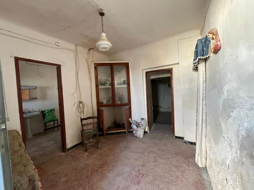 Španělsko RENOVATION OPPORTUNITY! 2 HOUSES + 160 m2 PLOT IN ROJALES