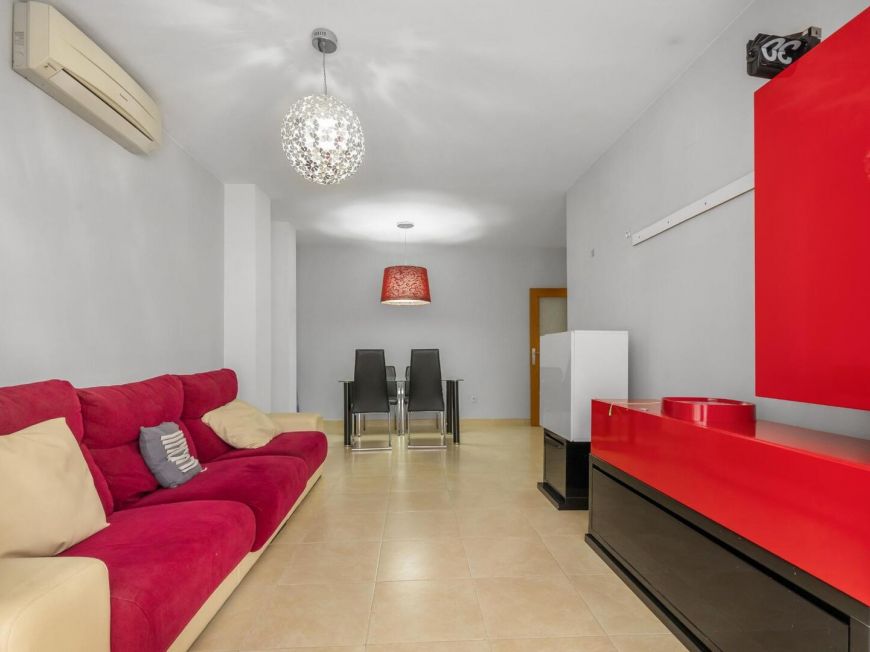 Испания Spacious 4-bedroom apartment in central area – Calle San Pascual (next to Calle Orihuela)