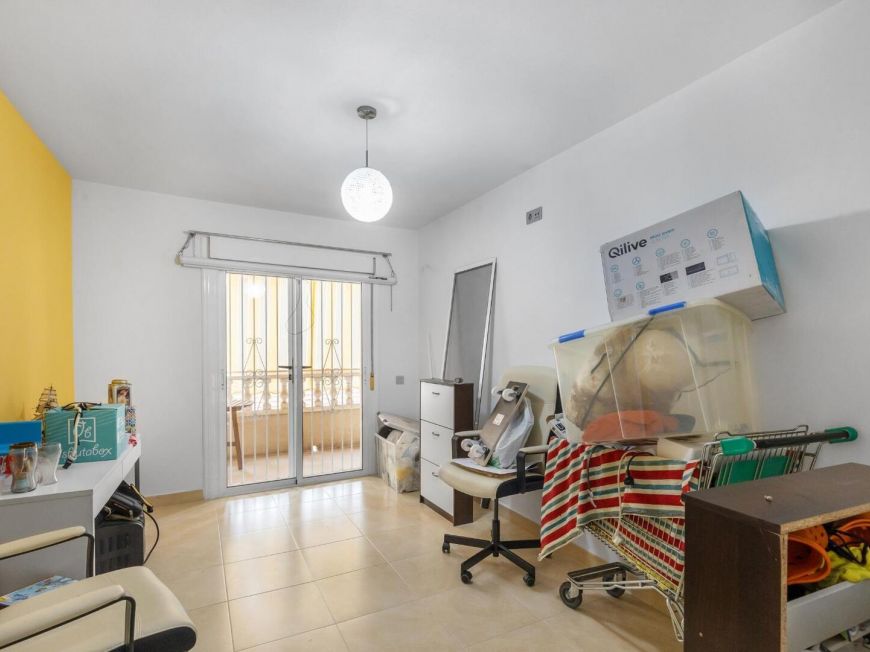Испания Spacious 4-bedroom apartment in central area – Calle San Pascual (next to Calle Orihuela)