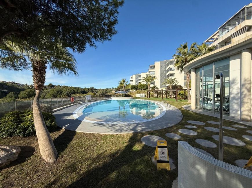 Španělsko Resale opportunity with 3 bedrooms and 2 bathrooms