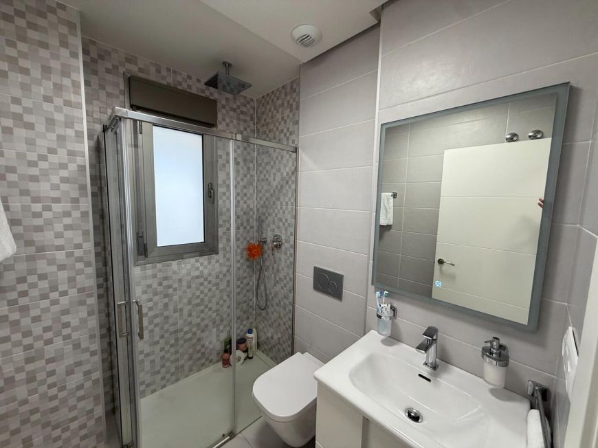 Španělsko Resale opportunity with 3 bedrooms and 2 bathrooms