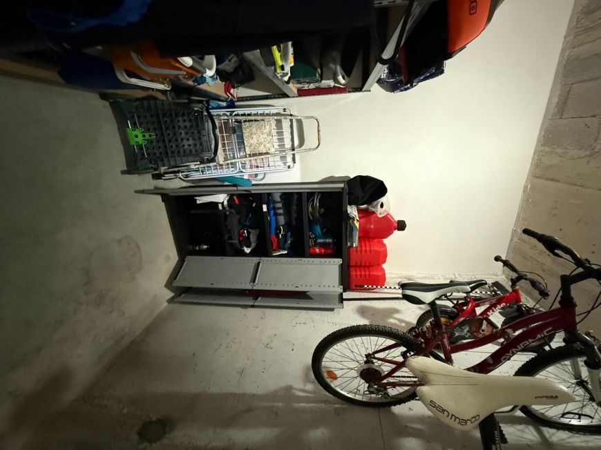 Španělsko Resale opportunity with 3 bedrooms and 2 bathrooms