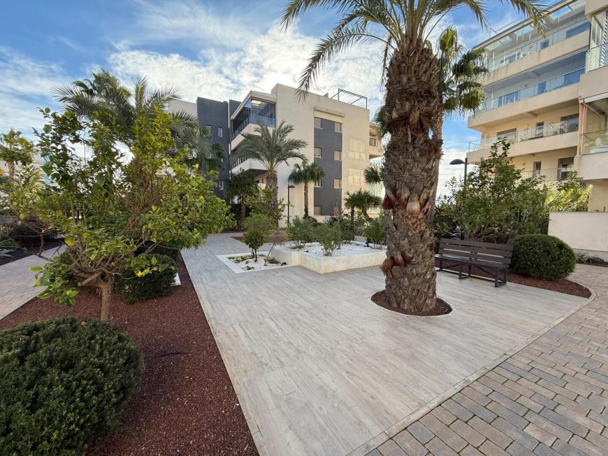 Španělsko Resale opportunity with 3 bedrooms and 2 bathrooms