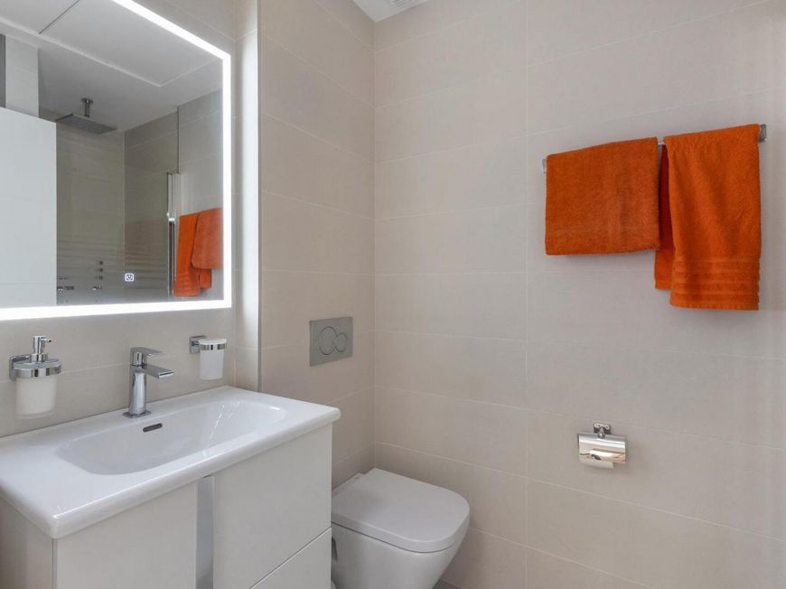 Španělsko Resale opportunity with 3 bedrooms and 2 bathrooms