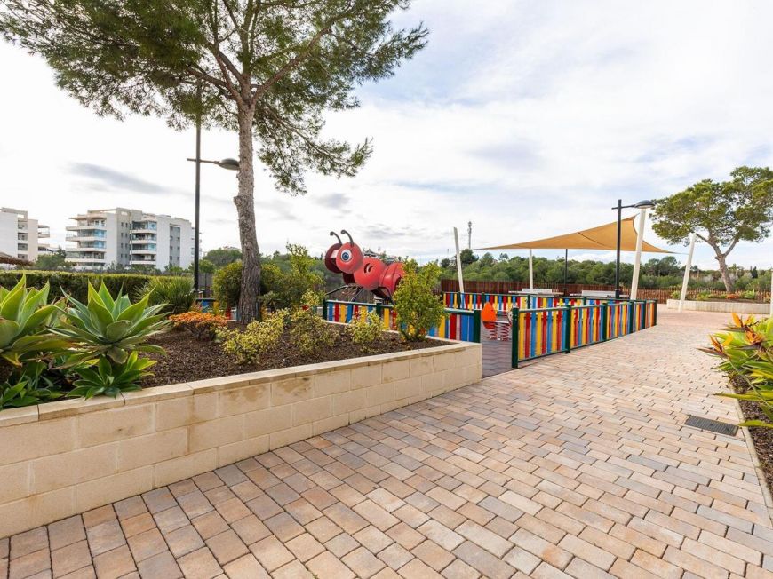 Španělsko Resale opportunity with 3 bedrooms and 2 bathrooms