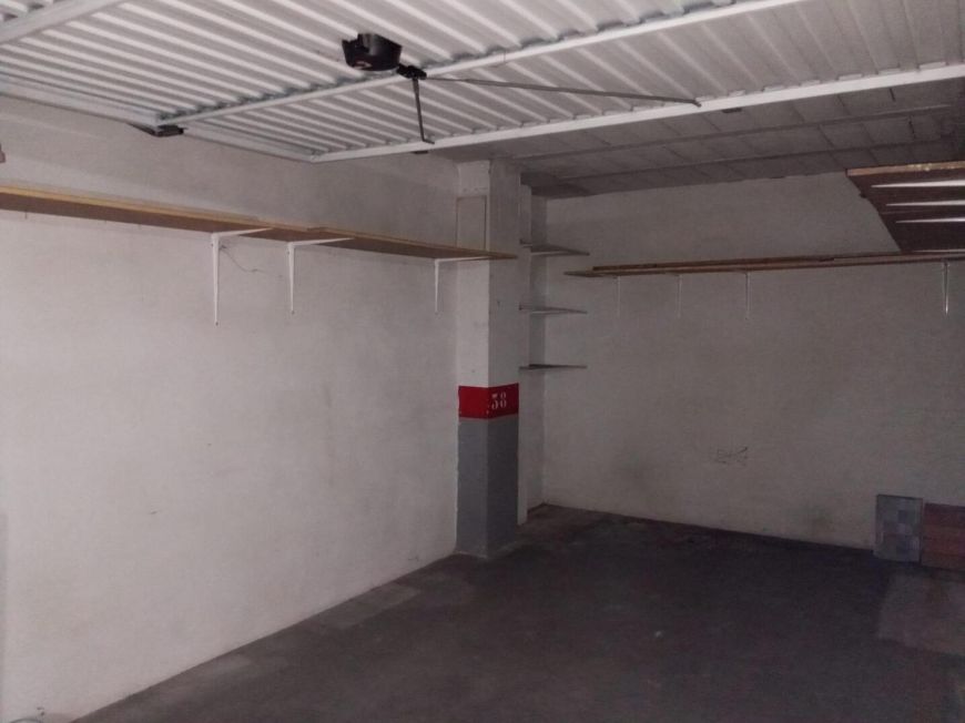 Spain Opportunity!! Enclosed parking space in Torrevieja