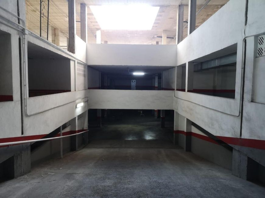 Spain Opportunity!! Enclosed parking space in Torrevieja
