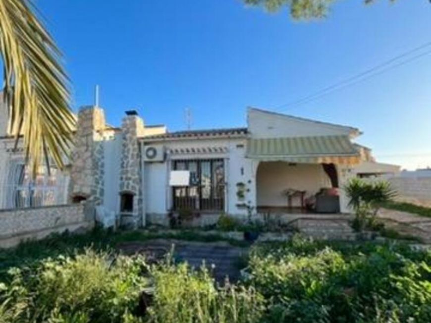 Španělsko Opportunité de rénovation à Aguas Nuevas, terrain de près de 600 m2