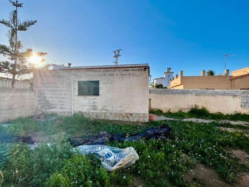 Španělsko Opportunité de rénovation à Aguas Nuevas, terrain de près de 600 m2