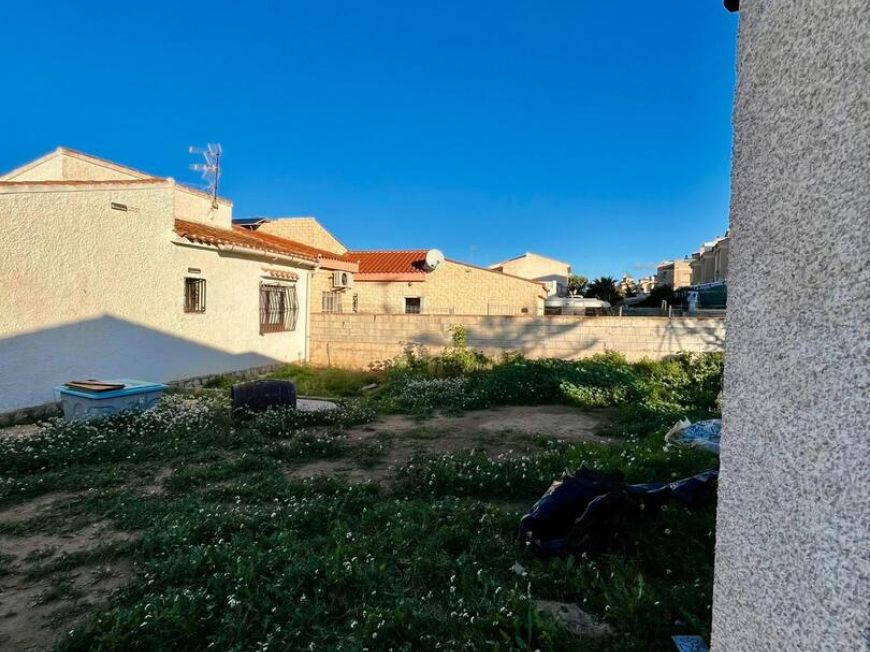 Španělsko Opportunité de rénovation à Aguas Nuevas, terrain de près de 600 m2