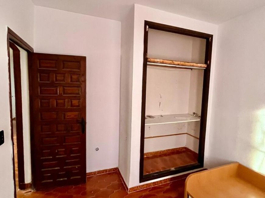 Španělsko Opportunité de rénovation à Aguas Nuevas, terrain de près de 600 m2