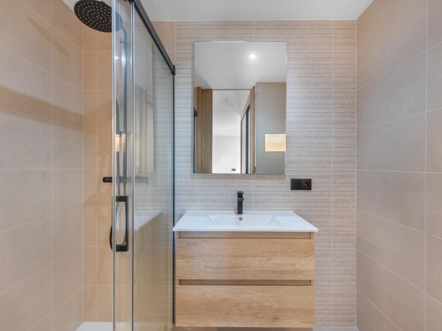 Španělsko Luxury Seafront Apartment in La Mata – Fully Renovated and Move-In Ready