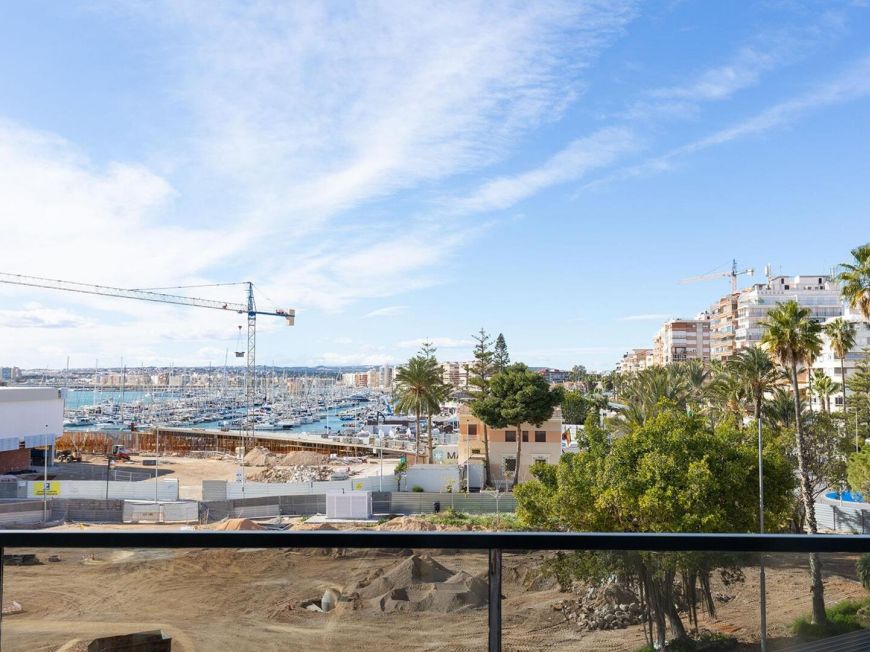 Španělsko Prime location opportunity in the new port