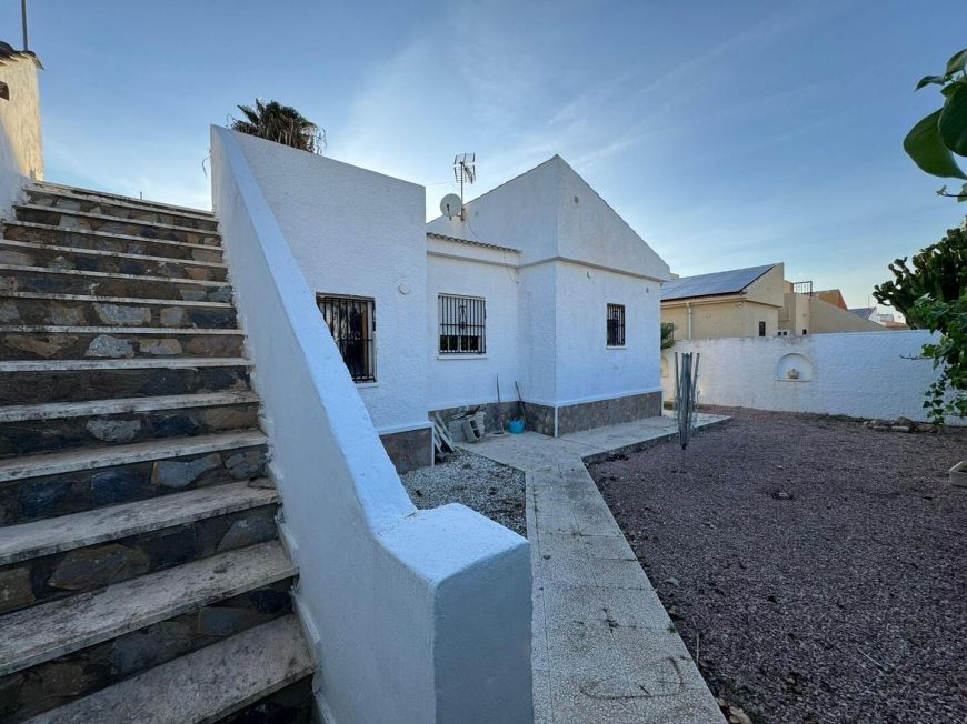 Spain 🏡 Townhouse in La Siesta, Torrevieja