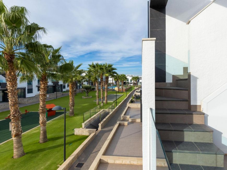 Spain Top Floor Bungalow with Private Solarium – Oasis Beach 7, Punta Prima (Torrevieja)