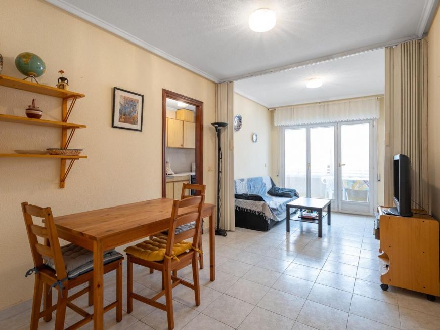 Španělsko Bedroom Apartment with Pool Views in Torrevieja