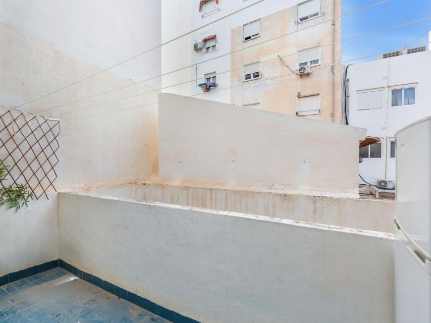 Španělsko 3-bedroom apartment in the heart of Torrevieja, next to the seafront and new marina