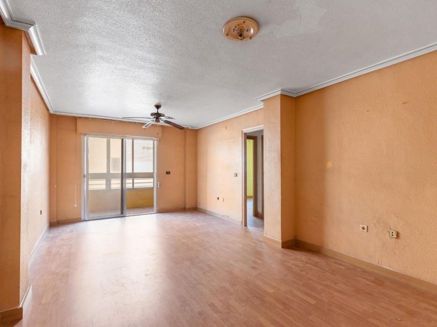 Španělsko South-facing apartment just 500 m from Playa del Cura, Torrevieja