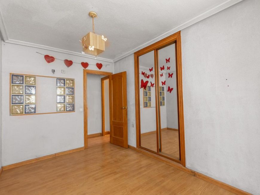 Španělsko South-facing apartment just 500 m from Playa del Cura, Torrevieja