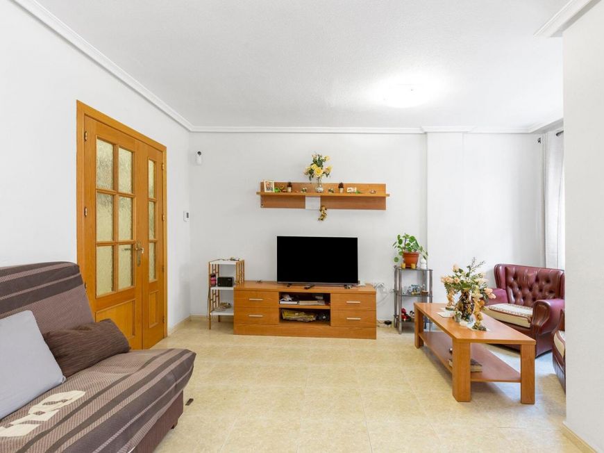 Španělsko Opportunity for 2 bedrooms with 2 bathrooms