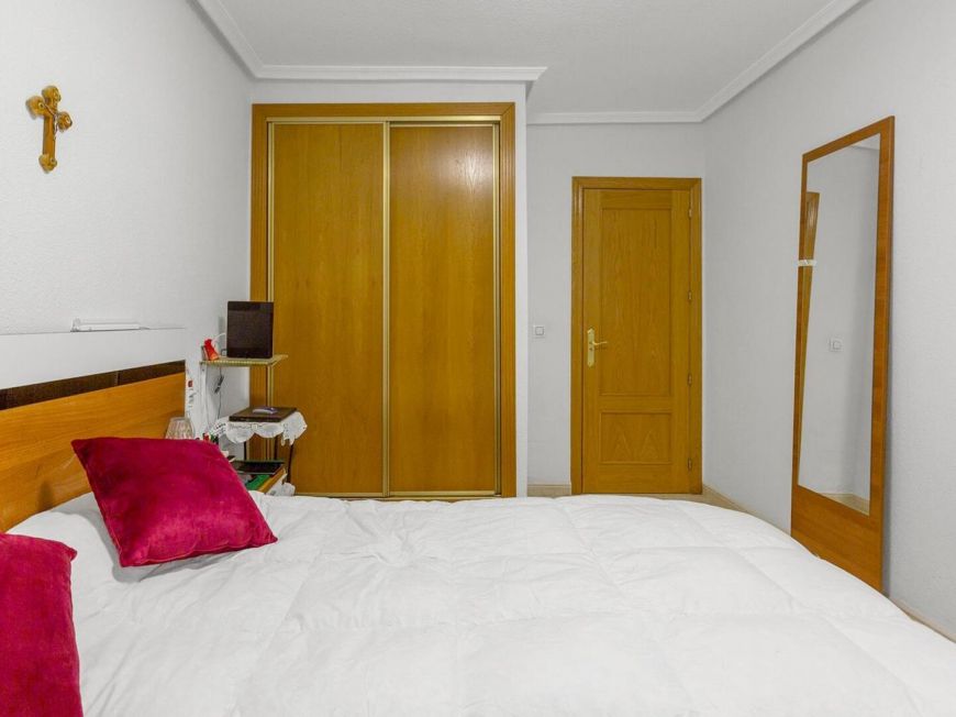 Španělsko Opportunity for 2 bedrooms with 2 bathrooms