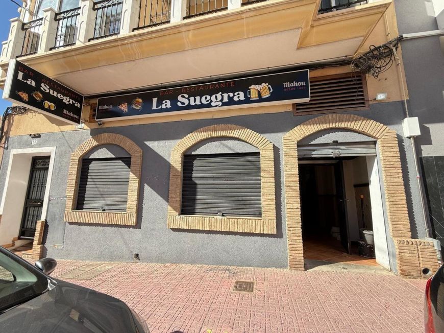 Španělsko Commercial Premises in Torrevieja Center – Excellent Investment Opportunity