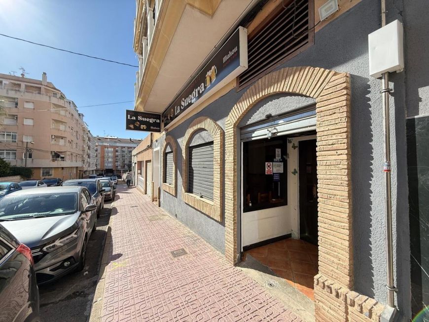 Španělsko Commercial Premises in Torrevieja Center – Excellent Investment Opportunity