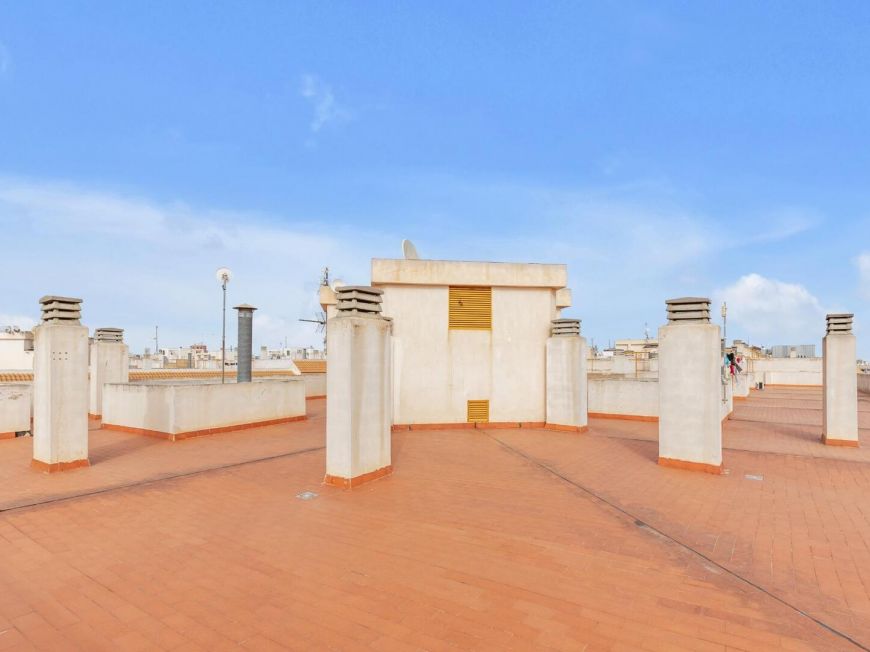 Španělsko Dream Penthouse in Residencial Santa Gema: Light, Space and Views in Torrevieja. Garage and communal pool.